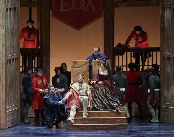 Review: Canadian Opera Company’s Anna Bolena struggles to ignite dramatic sparks