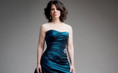 Artist of the Week 20 Qs for Allyson McHardy