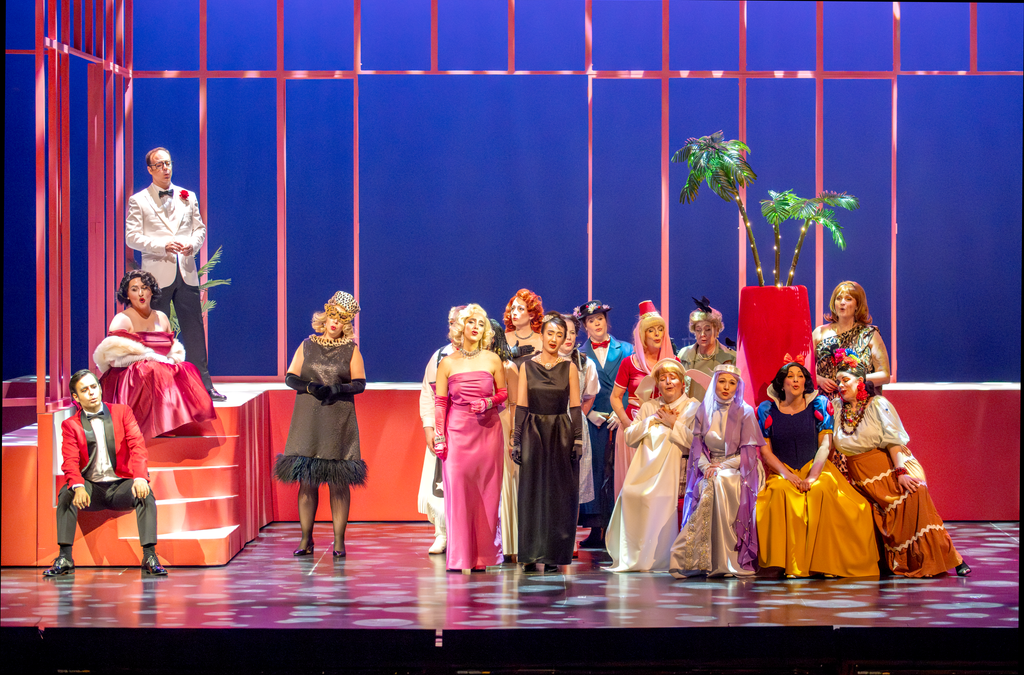 Opéra de Québec Die Fledermaus “The result was colorful, entertaining, and full of Quebecois allusions.”