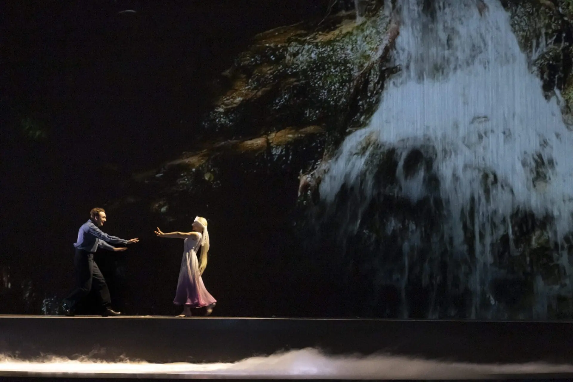 26585-Benoite_Fanton___Opera_national_de_Paris-Pelleas-et-Melisande-24-25---Benoite-Fanton---OnP--9-