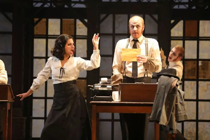 Vancouver Opera, The Overcoat Cred Tim Matheson 195A3079e_preview