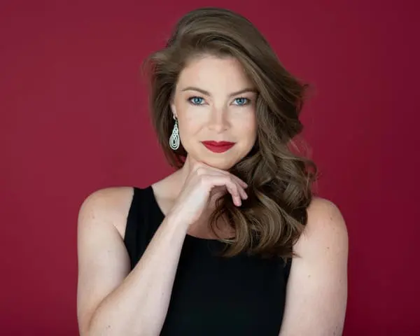 Artist of the Week 20 Qs for Karine White