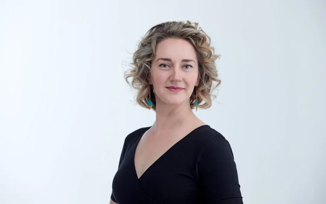 Artist of the Week 16 Qs for Lizzy Hoyt