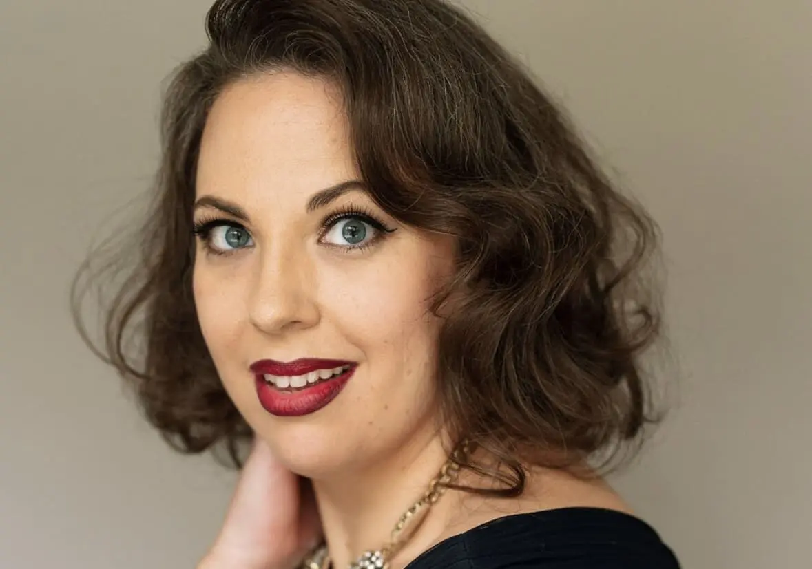 <sub>OPERA PLACES</sub> Aviva Fortunata takes us to Sarasota, Florida
