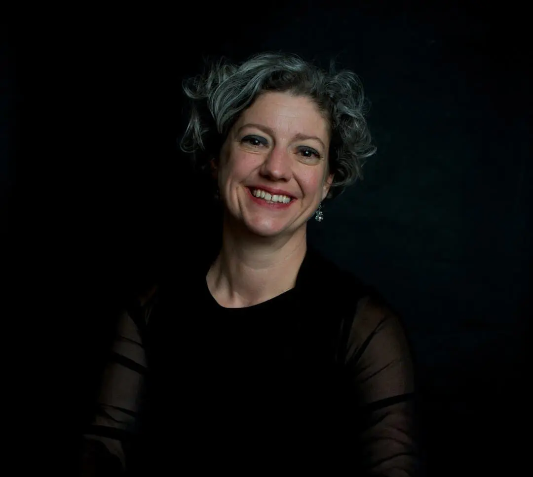 <sub>Artist of the Week</sub> 20 Qs for Teri Dunn