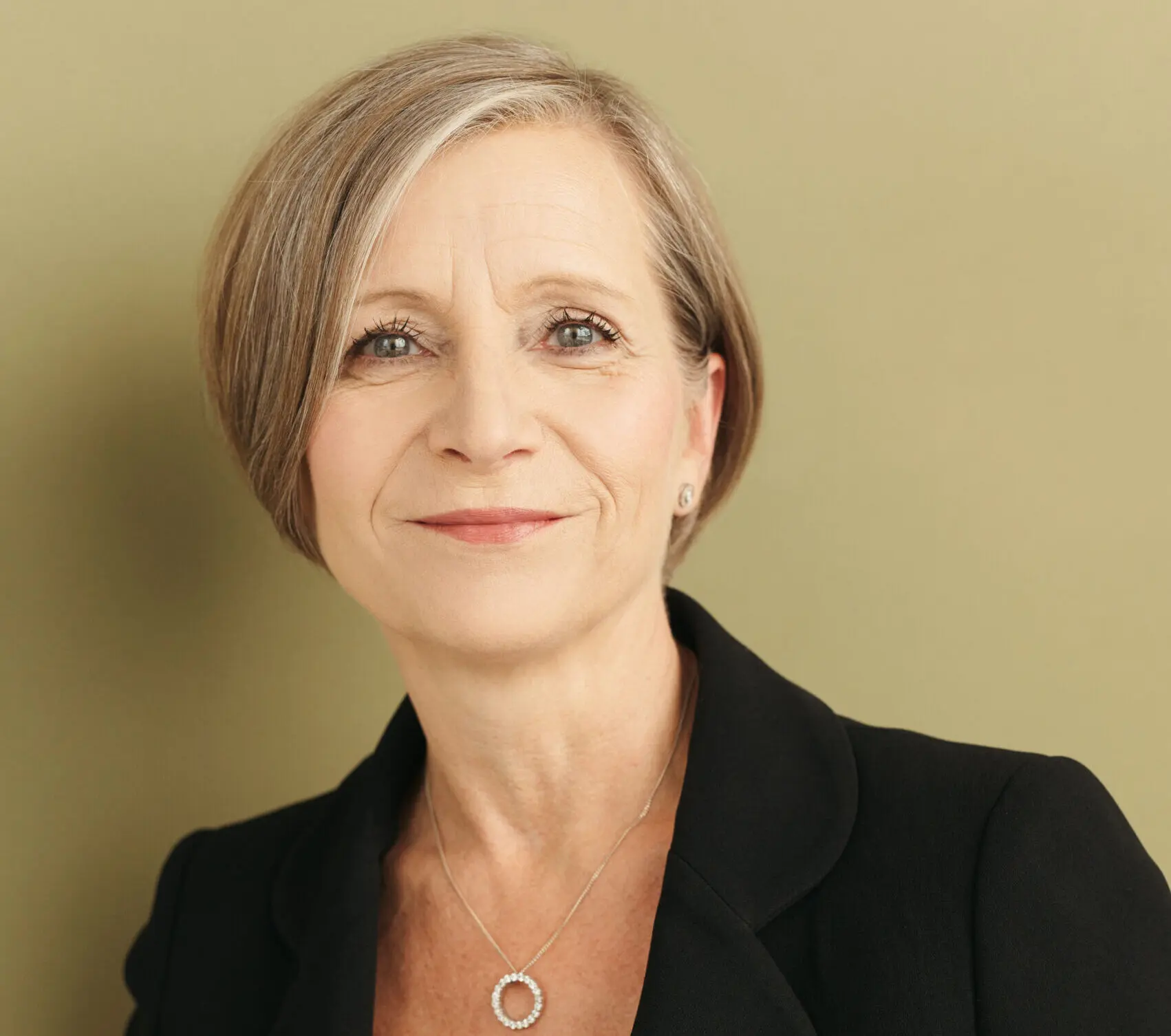 <sub>Artist of the Week</sub> 17 Qs for Sandra Horst