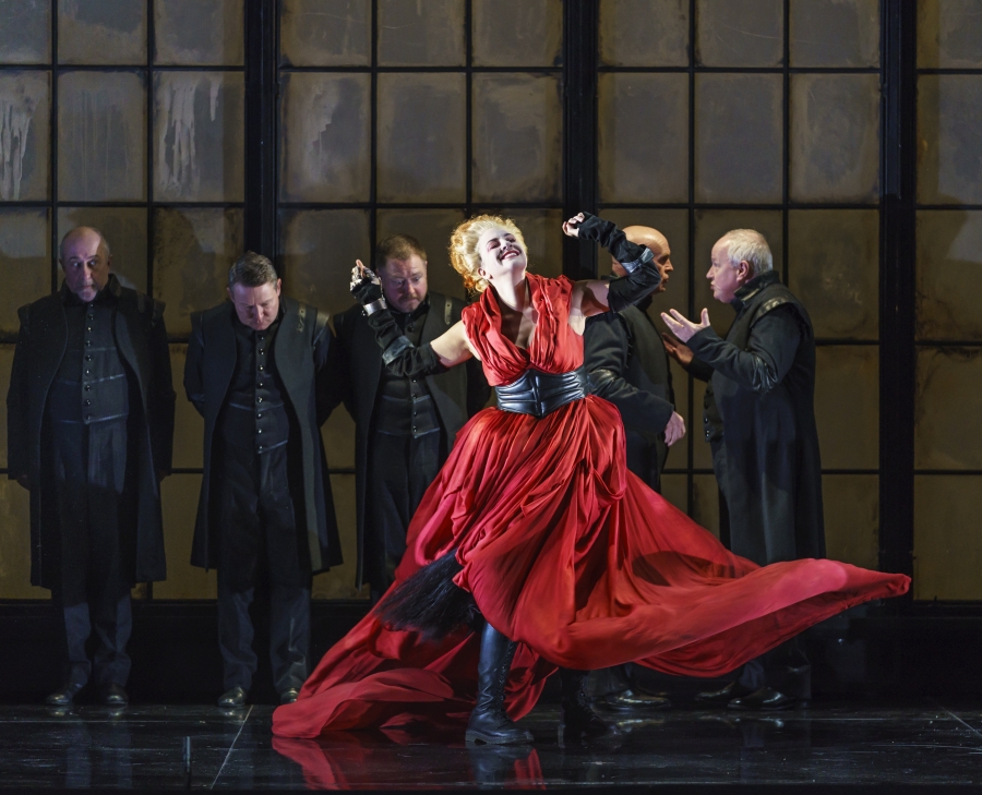 Review: Joyce El-Khoury in Welsh National Opera’s Roberto Devereux