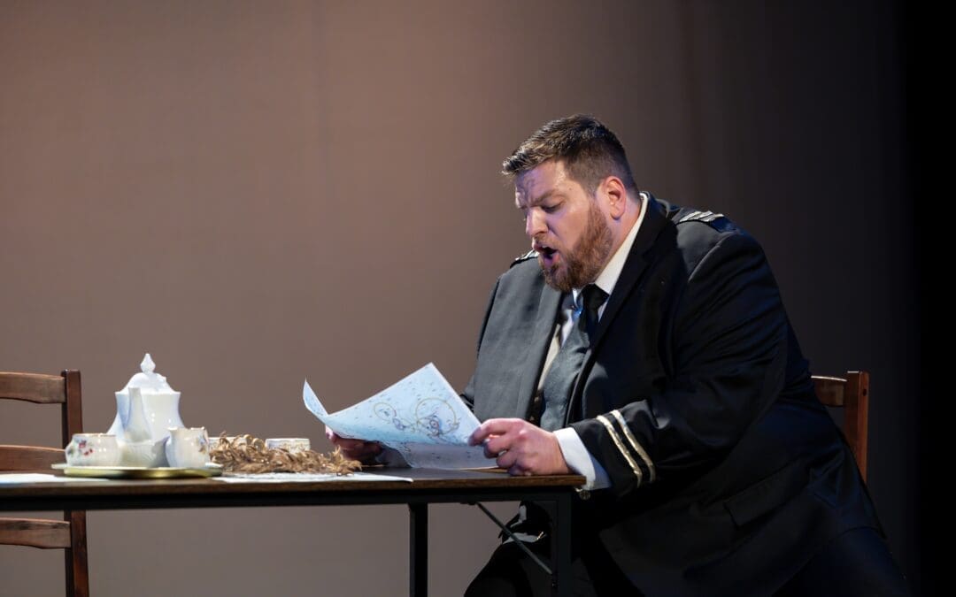 Grand River OperaIdomeneoStrong work from young, small company