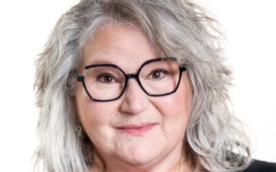 Artist of the Week 27 Qs for Elizabeth Stepkowski Tarhan